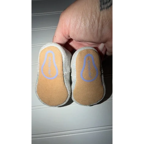 Stride Rite Esme Silver Holographic Glitter Bow Mary Jane Shoes Baby Girls 1M - Picture 3 of 4